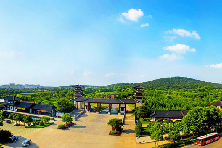 武汉聚会场地哪里好？别墅轰趴一站搞定！